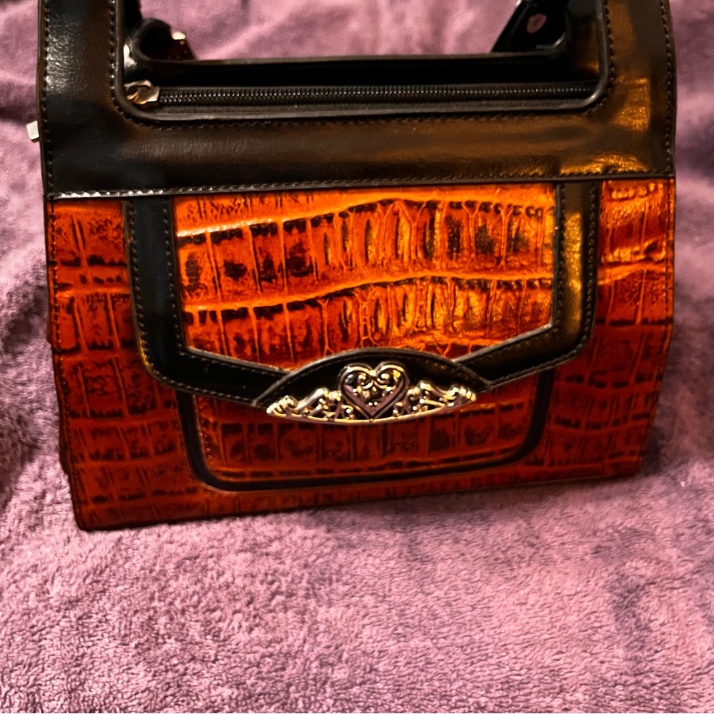 Womans handbag brown & black